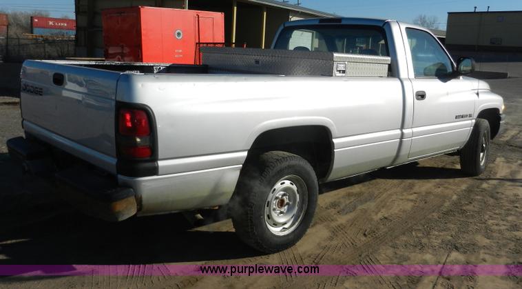 image for item A3979 2001 Dodge Ram 1500 pickup truck
