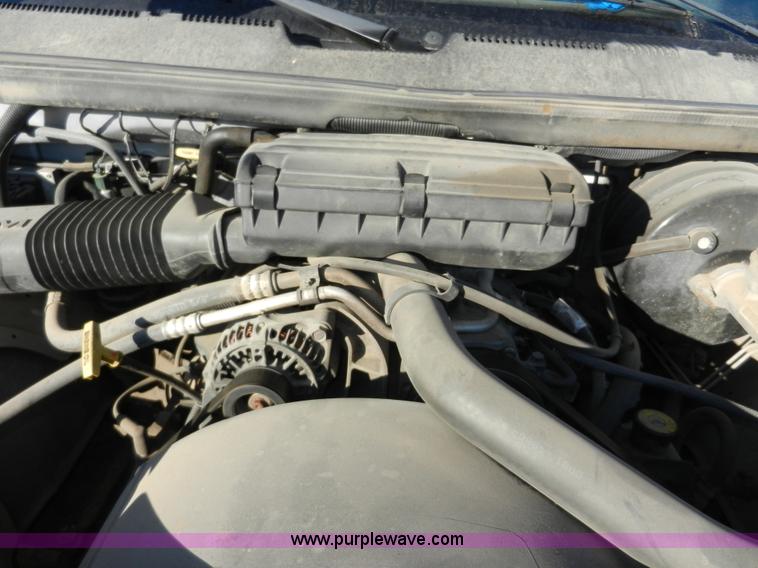 image for item A3979 2001 Dodge Ram 1500 pickup truck