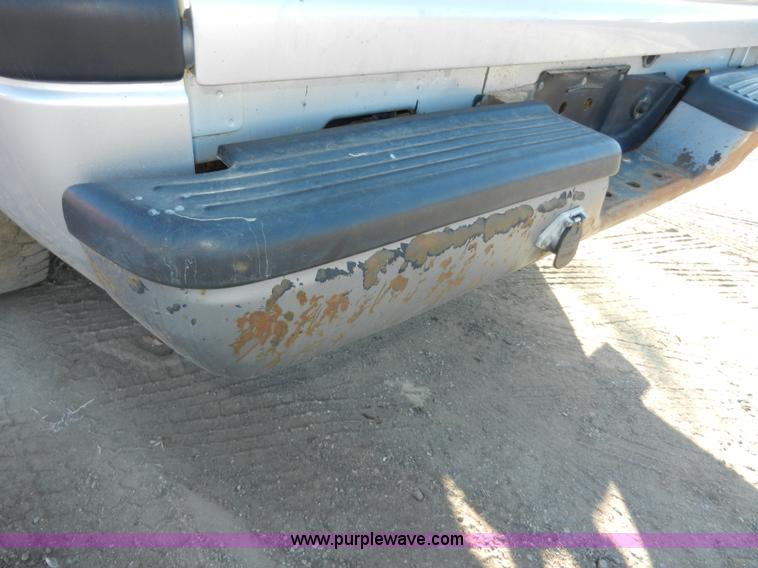 image for item A3979 2001 Dodge Ram 1500 pickup truck