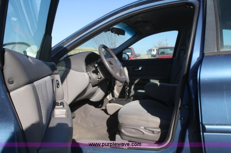 image for item A3980 2002 Ford Taurus SE