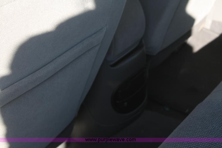 image for item A3980 2002 Ford Taurus SE