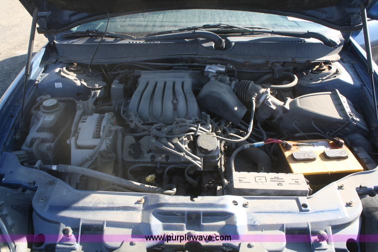 image for item A3980 2002 Ford Taurus SE