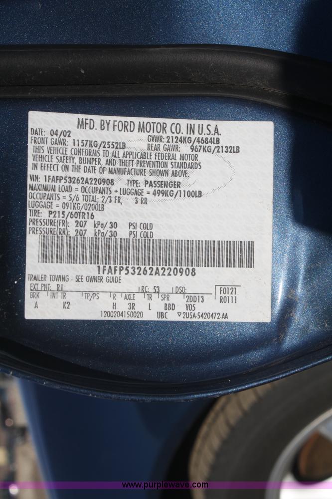 image for item A3980 2002 Ford Taurus SE