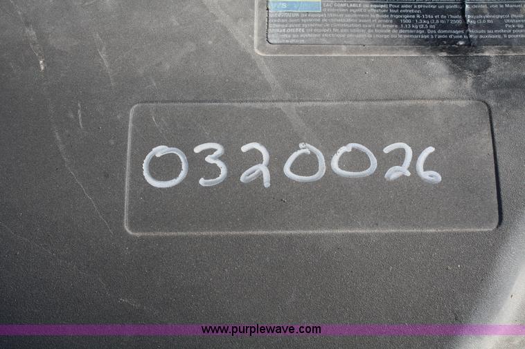 image for item A3981 2006 Chevrolet Suburban 2500 SUV