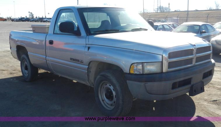 image for item A3982 2001 Dodge Ram 1500 pickup truck
