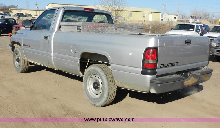 image for item A3982 2001 Dodge Ram 1500 pickup truck