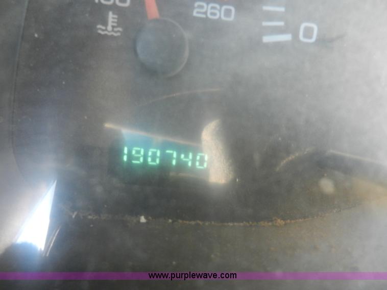 image for item A3982 2001 Dodge Ram 1500 pickup truck