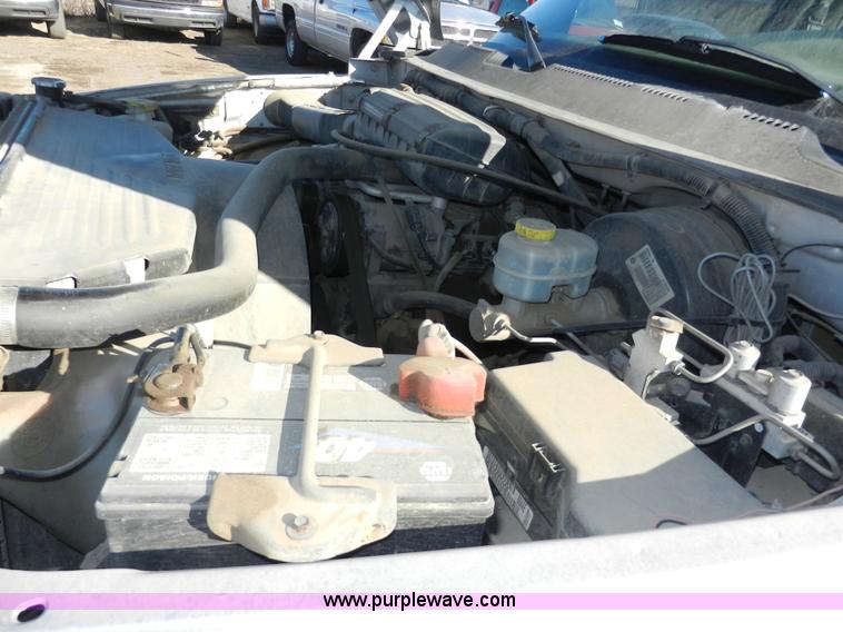 image for item A3982 2001 Dodge Ram 1500 pickup truck