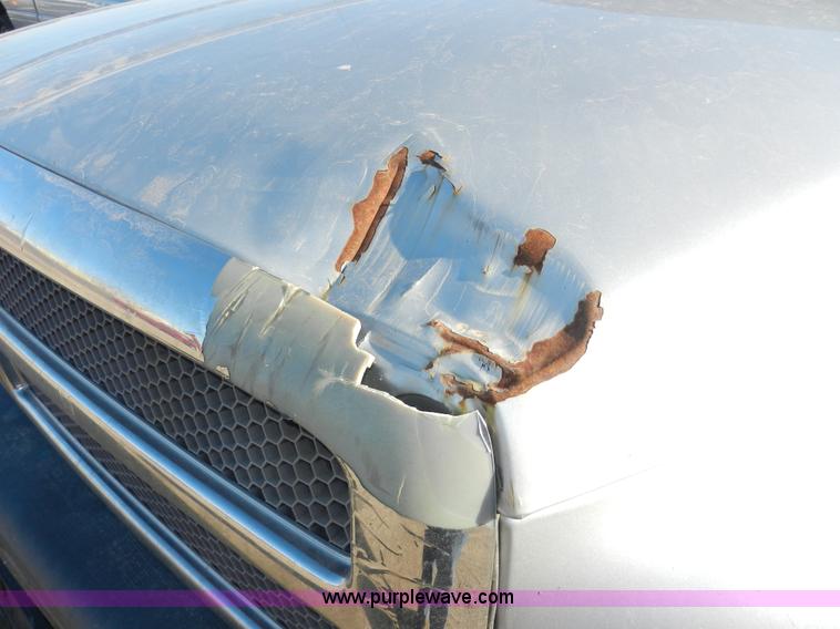 image for item A3982 2001 Dodge Ram 1500 pickup truck