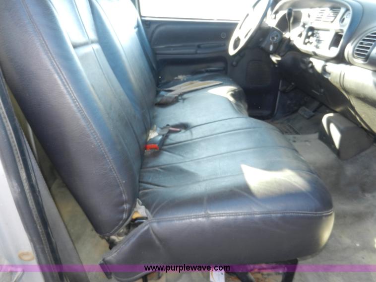 image for item A3982 2001 Dodge Ram 1500 pickup truck