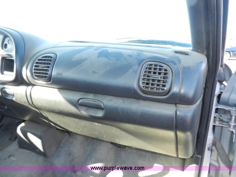 image for item A3982 2001 Dodge Ram 1500 pickup truck