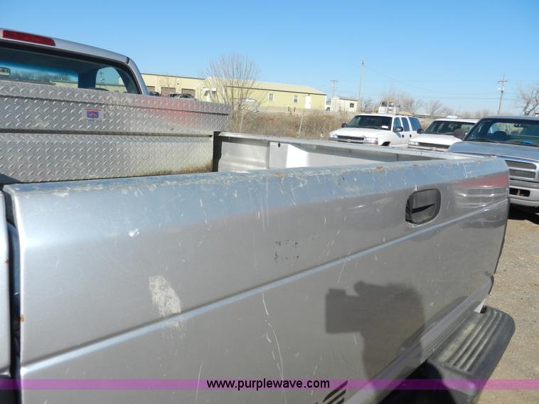 image for item A3982 2001 Dodge Ram 1500 pickup truck
