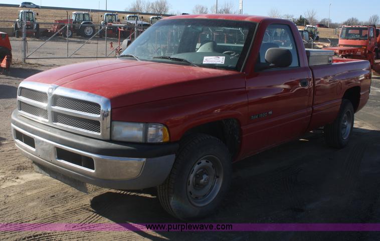 image for item A3983 1999 Dodge Ram 1500 pickup truck