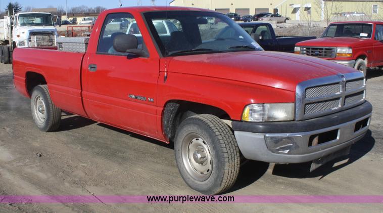 image for item A3983 1999 Dodge Ram 1500 pickup truck