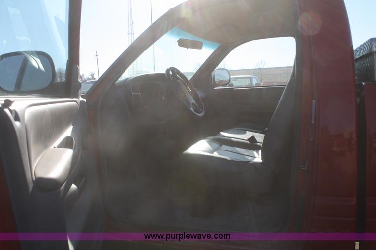 image for item A3983 1999 Dodge Ram 1500 pickup truck