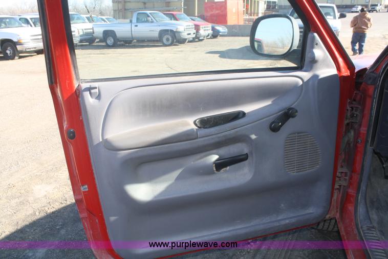 image for item A3983 1999 Dodge Ram 1500 pickup truck