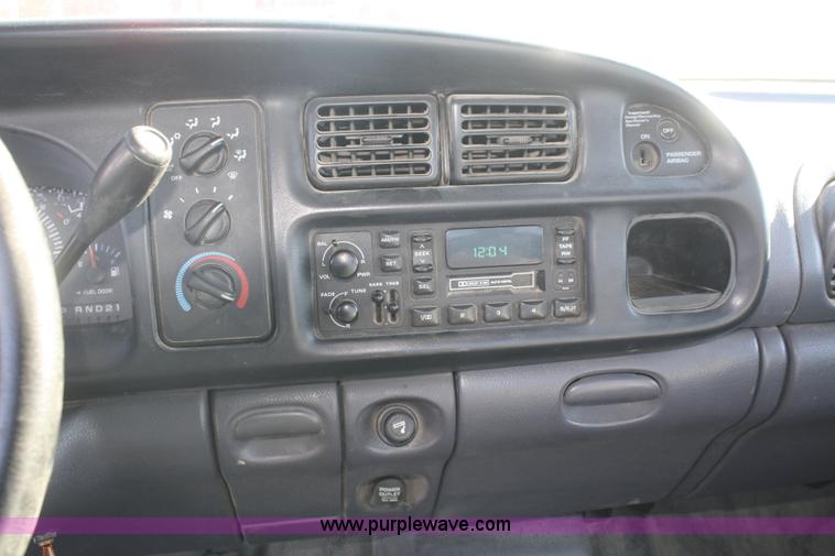 image for item A3983 1999 Dodge Ram 1500 pickup truck