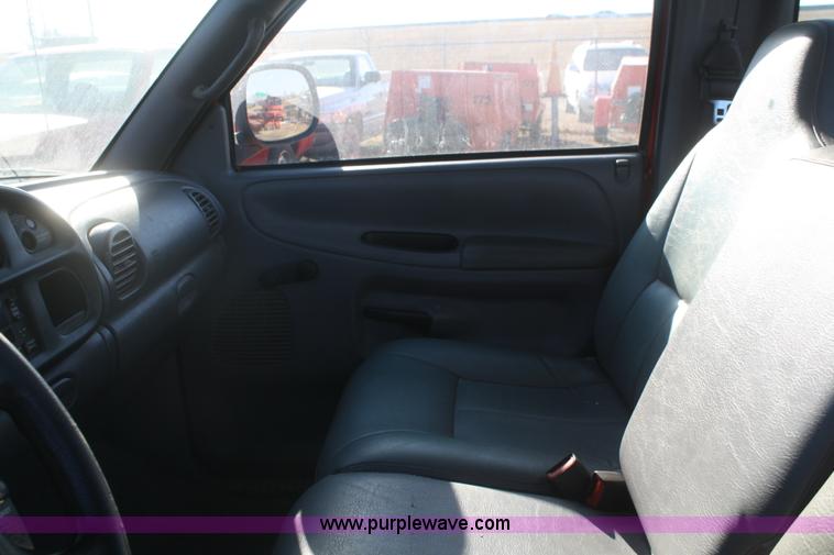 image for item A3983 1999 Dodge Ram 1500 pickup truck
