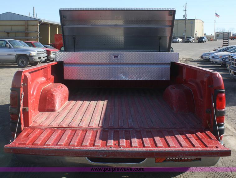 image for item A3983 1999 Dodge Ram 1500 pickup truck