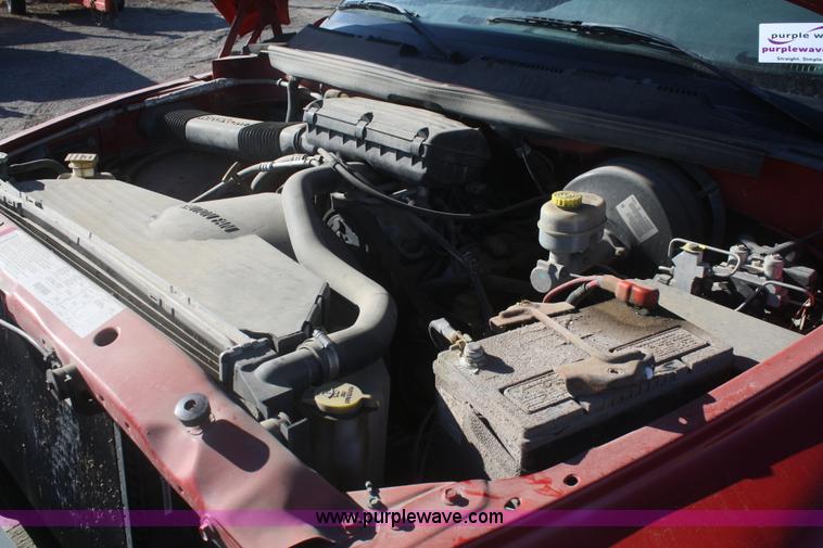 image for item A3983 1999 Dodge Ram 1500 pickup truck