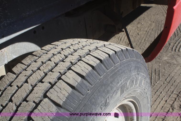 image for item A3983 1999 Dodge Ram 1500 pickup truck