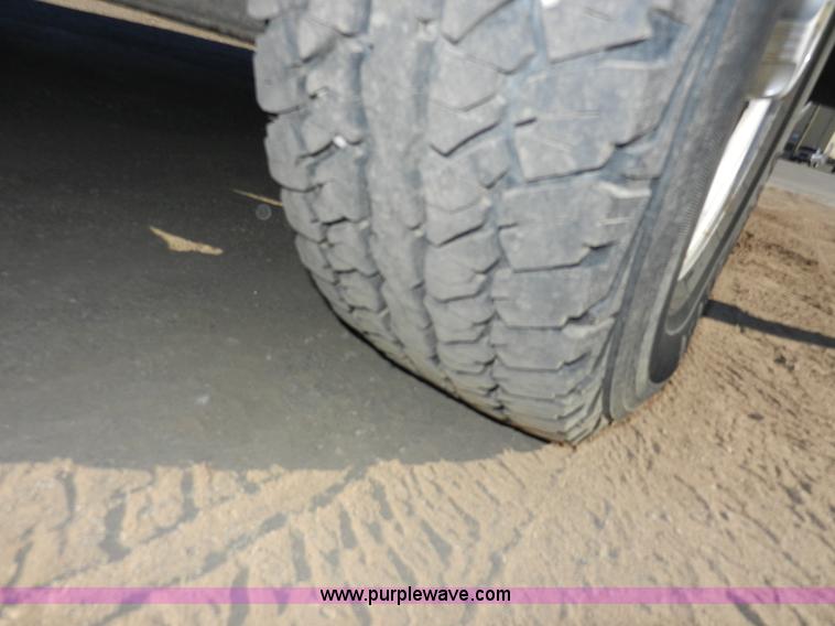 image for item A3986 2002 Chevrolet Silverado 1500 pickup truck