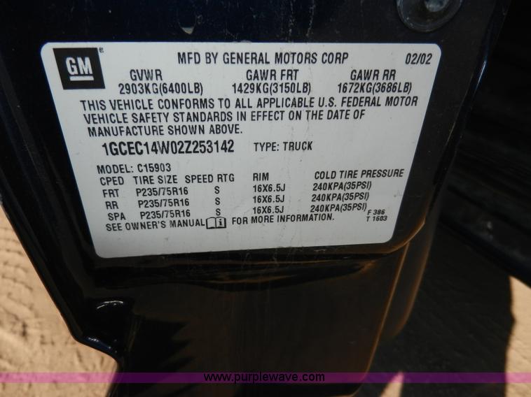 image for item A3986 2002 Chevrolet Silverado 1500 pickup truck