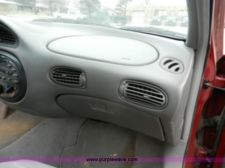 image for item A3989 1996 Ford Taurus GL