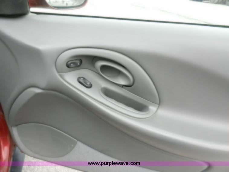 image for item A3989 1996 Ford Taurus GL