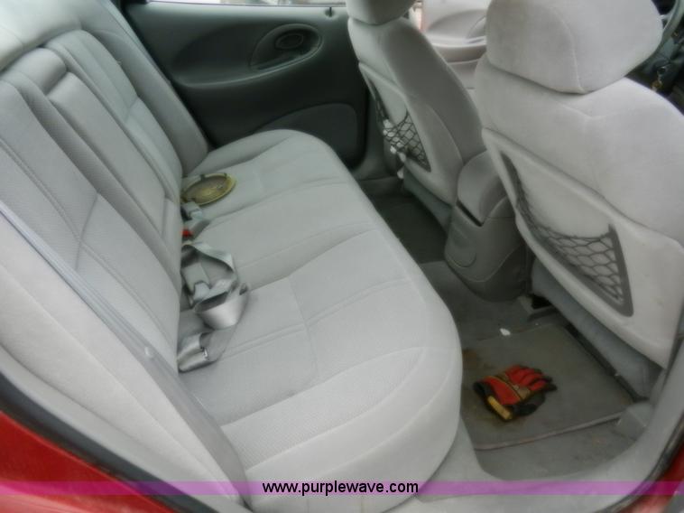 image for item A3989 1996 Ford Taurus GL