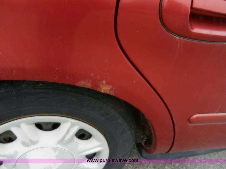 image for item A3989 1996 Ford Taurus GL