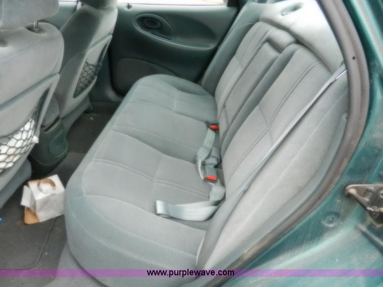 image for item A3990 1996 Ford Taurus GL