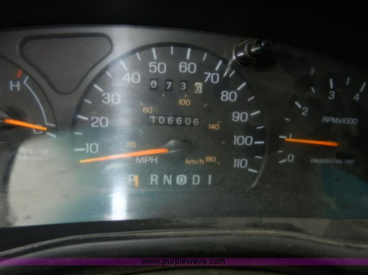 image for item A3990 1996 Ford Taurus GL