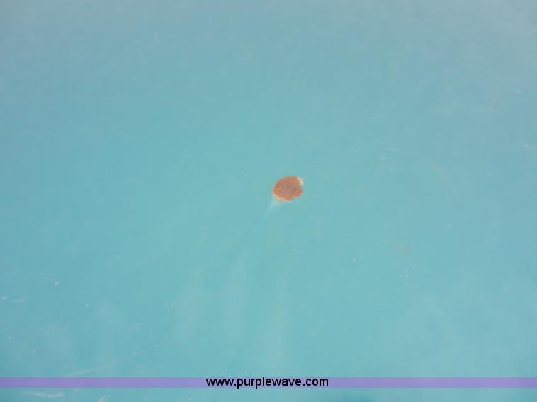 image for item A3990 1996 Ford Taurus GL