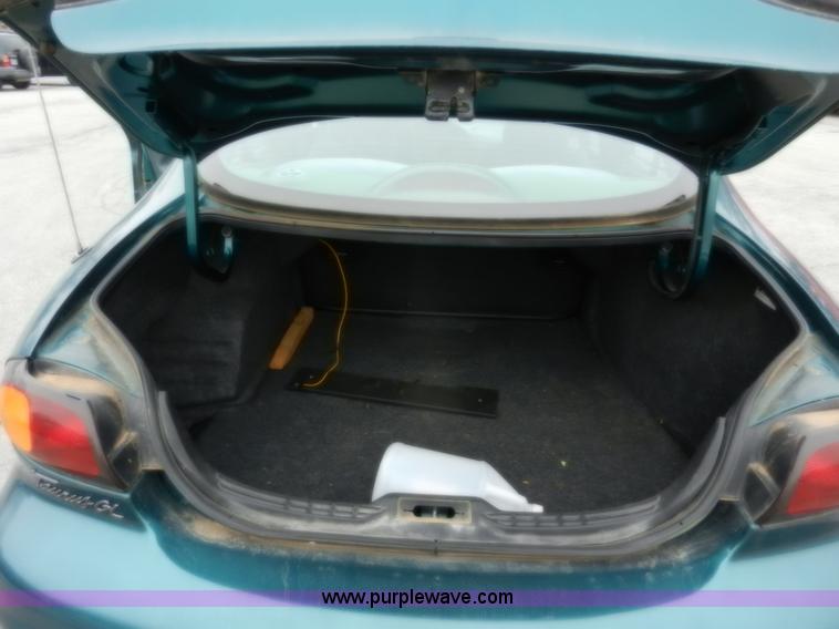 image for item A3990 1996 Ford Taurus GL