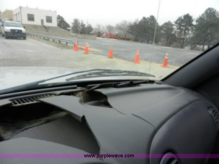 image for item A3991 2002 Dodge Ram 2500 SLT pickup truck