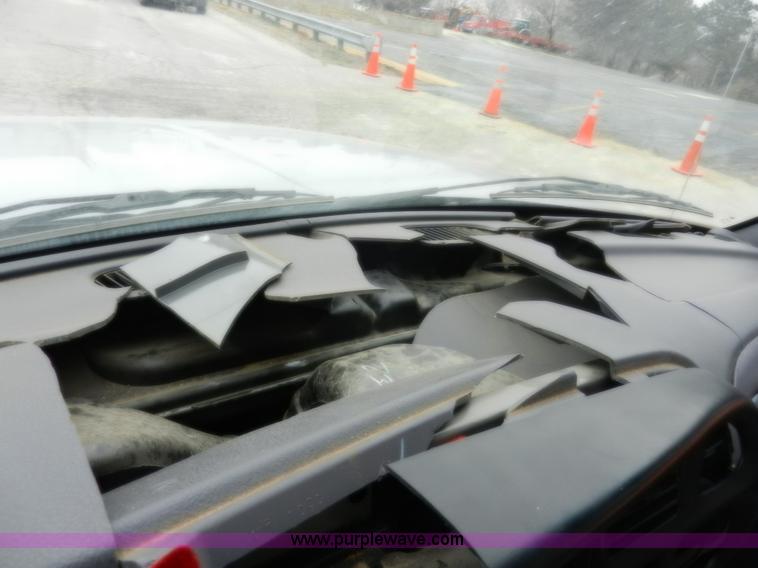 image for item A3991 2002 Dodge Ram 2500 SLT pickup truck