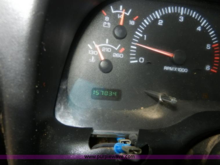 image for item A3991 2002 Dodge Ram 2500 SLT pickup truck