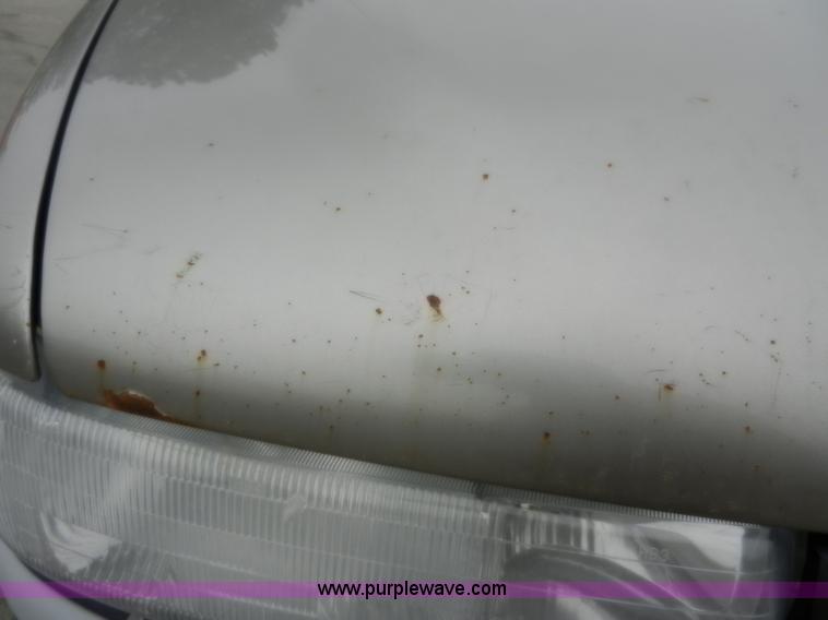 image for item A3993 2001 Chevrolet Suburban 1500 SUV