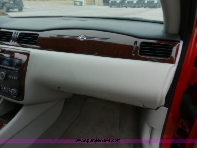 image for item A3995 2009 Chevrolet Impala LS