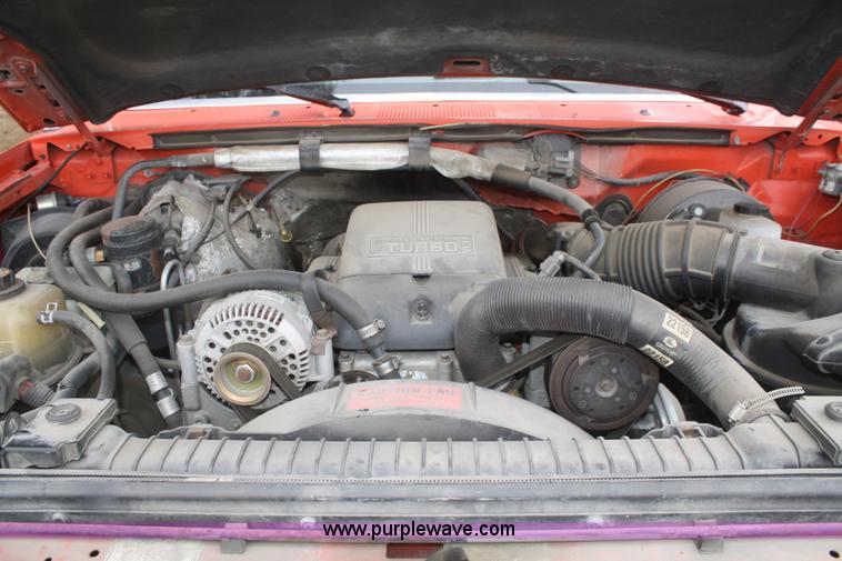 image for item A3997 1995 Ford F250 XL pickup truck