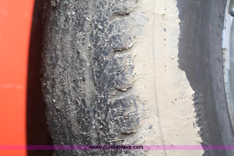 image for item A3997 1995 Ford F250 XL pickup truck