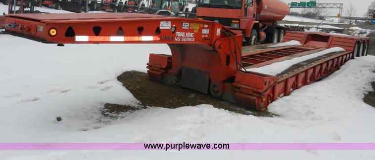 image for item A4000 1996 Trail King TK100HDG-483 triple axle trailer