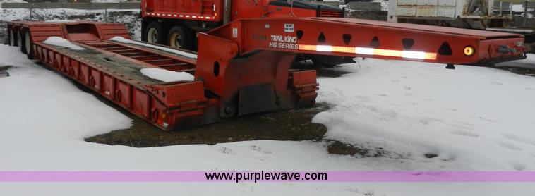 image for item A4000 1996 Trail King TK100HDG-483 triple axle trailer