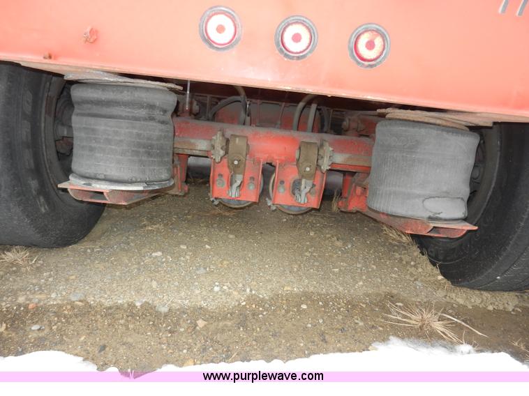 image for item A4000 1996 Trail King TK100HDG-483 triple axle trailer