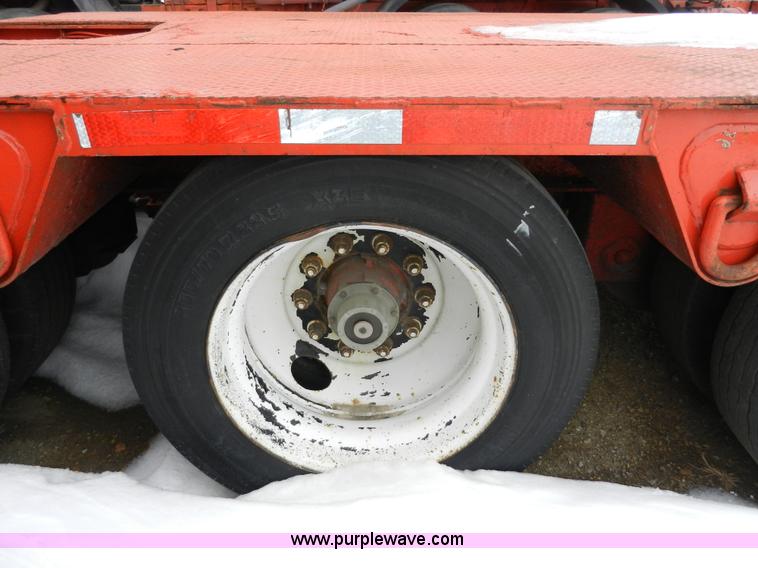 image for item A4000 1996 Trail King TK100HDG-483 triple axle trailer