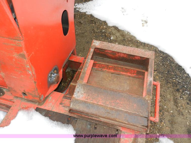 image for item A4000 1996 Trail King TK100HDG-483 triple axle trailer