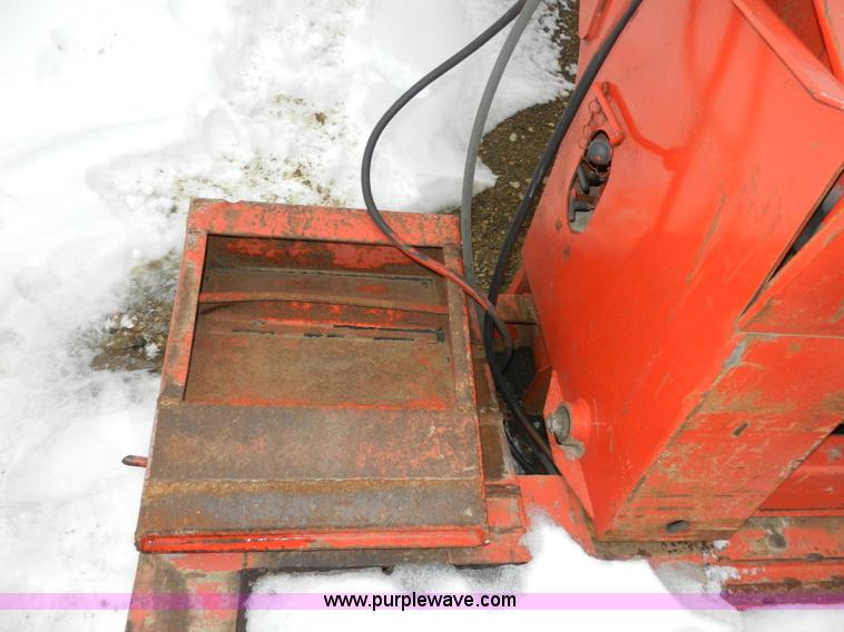 image for item A4000 1996 Trail King TK100HDG-483 triple axle trailer