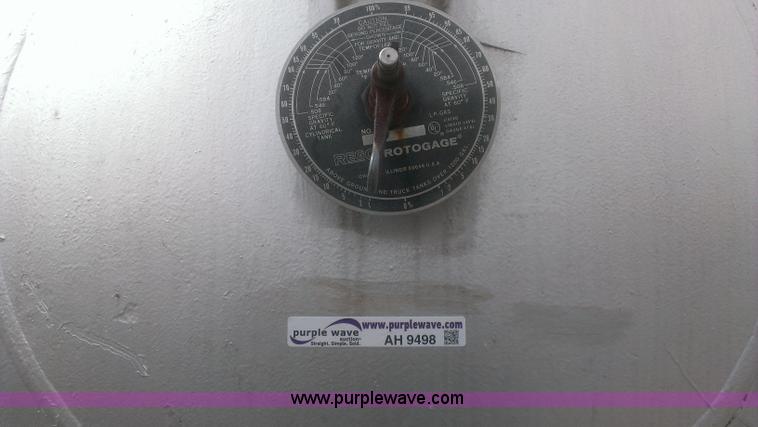 image for item AH9498 8,000 gallon propane tank