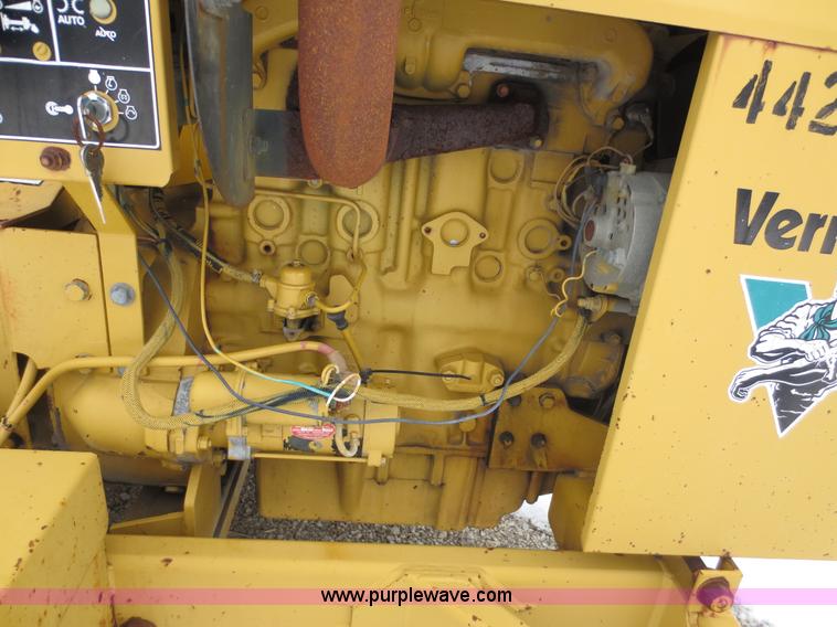 image for item D5790 1997 Vermeer BC1230 wood chipper